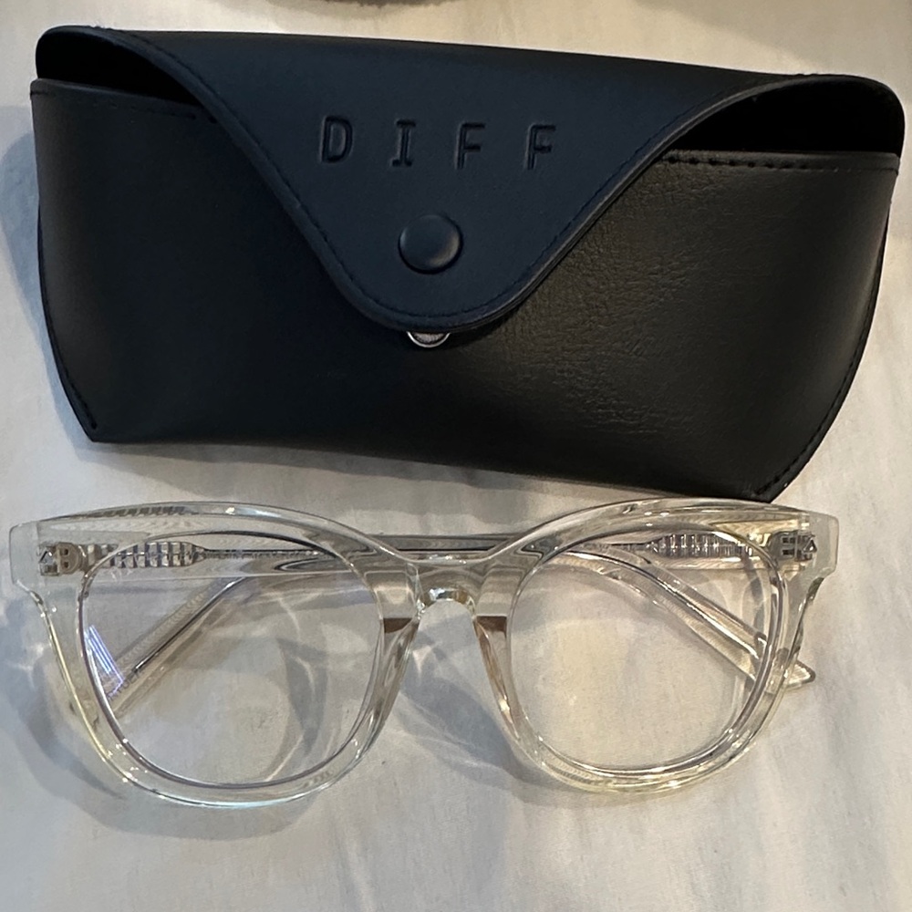 Diff Blue Light Eyeglasses With Case - image 1